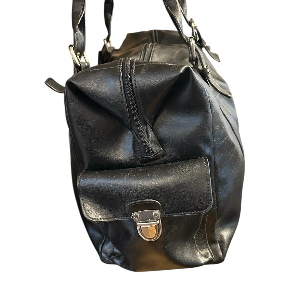 Faux Leather Weekender Travel Black Duffle Bag Excellent Clean Condition - Picture 7 of 16